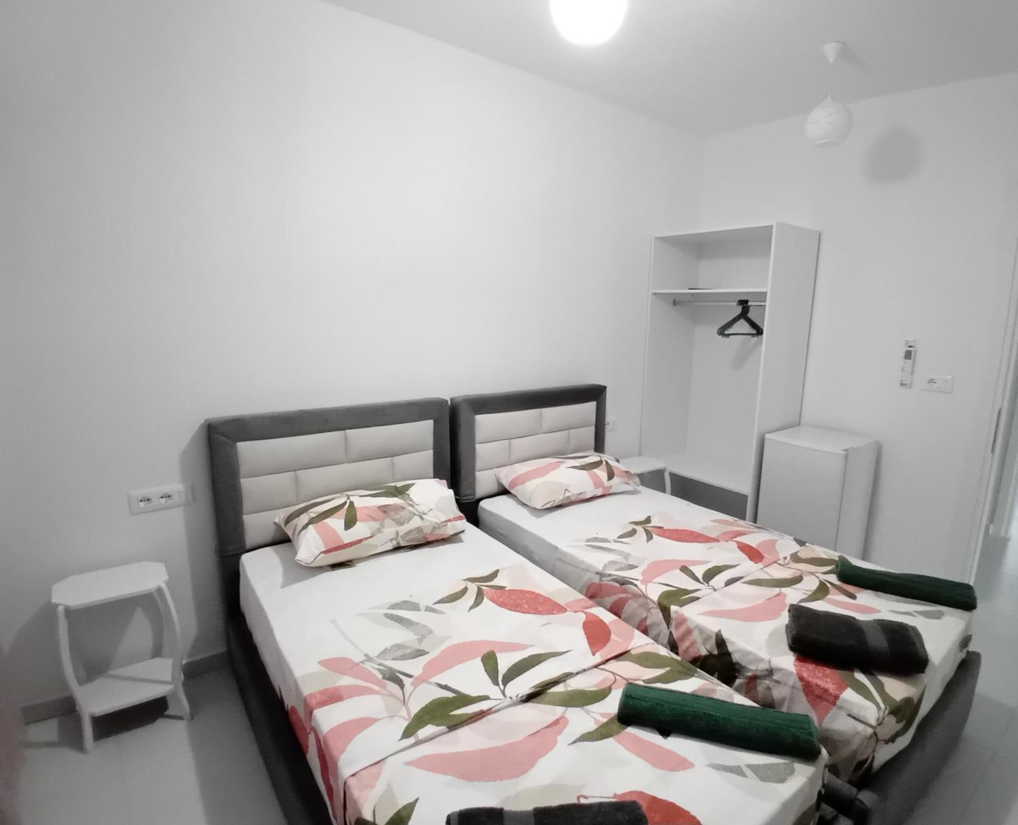 Ida Apartments Sarandë Esterno foto